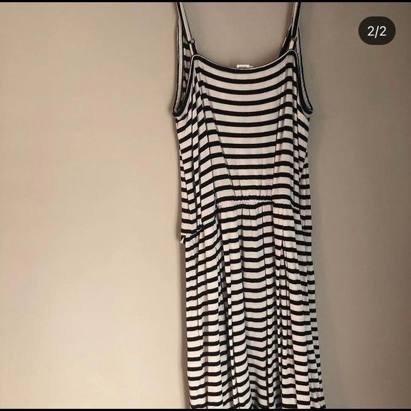 GARAGE ROMPER - Picture 1 of 2